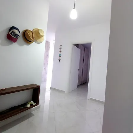 Apartment Cirasola - White 1 Sarande