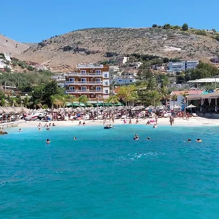 Cirasola - White 1 Apartament