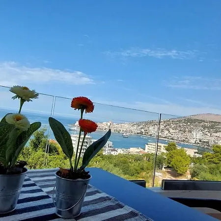 Cirasola - White 1 Apartament